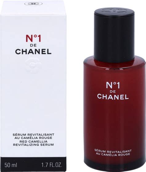 de chanel eye serum.